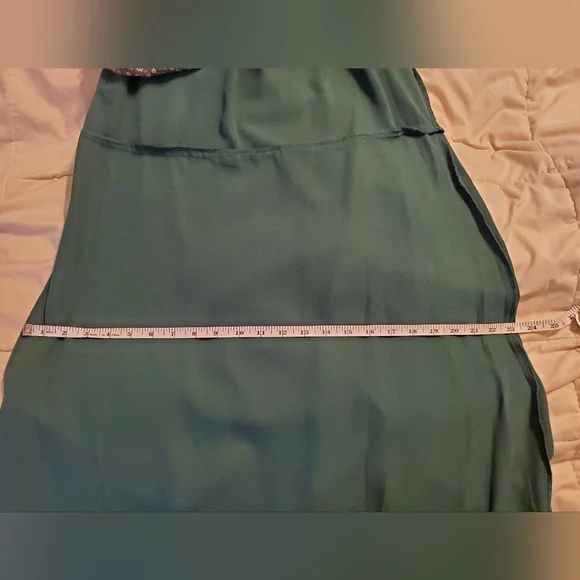 Ada dress sz Lg - Picture 5 of 5